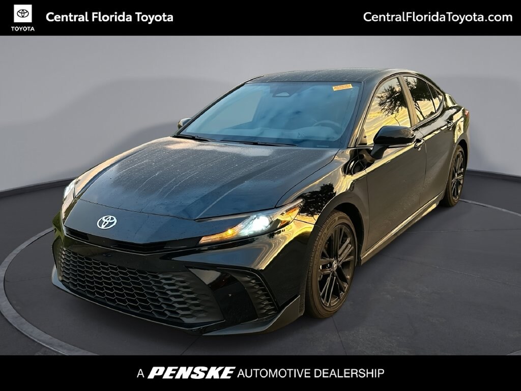 Used 2025 Toyota Camry SE Sedan