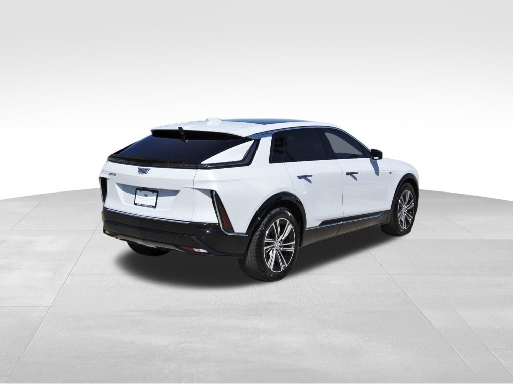 New 2027 CADILLAC LYRIQ Luxury SUV