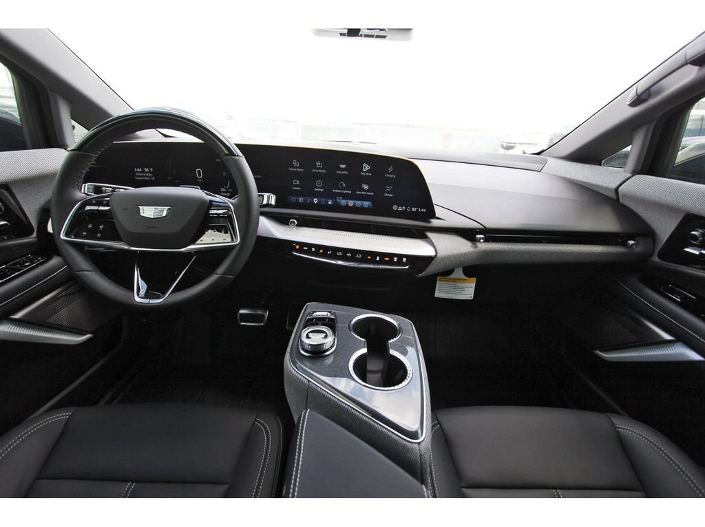 2027 Cadillac OPTIQ Luxury - Photo 9