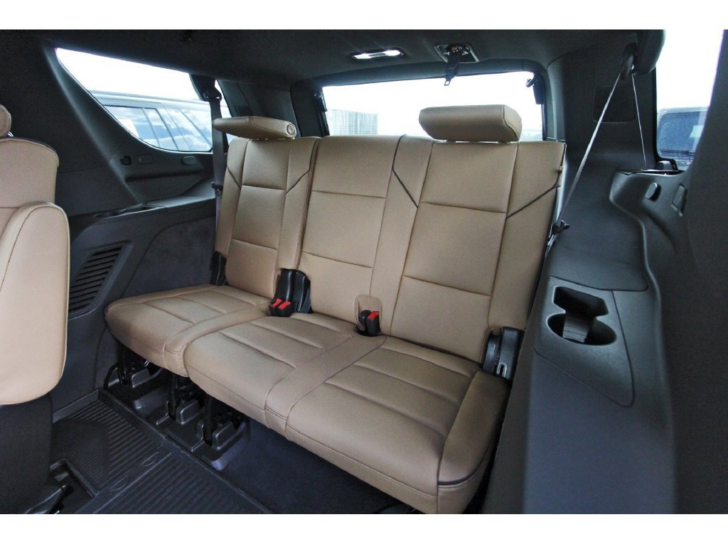 2027 Cadillac Escalade Luxury - Photo 13