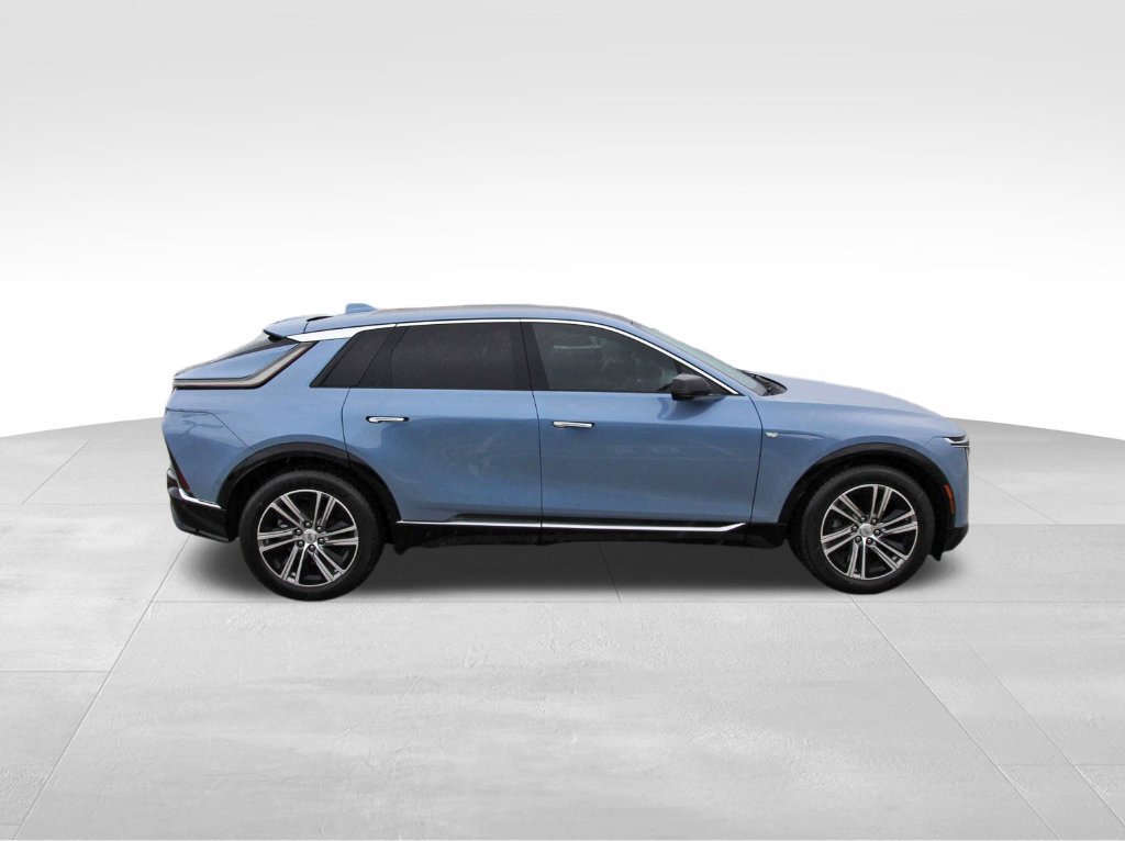 2027 Cadillac LYRIQ Luxury - Photo 5