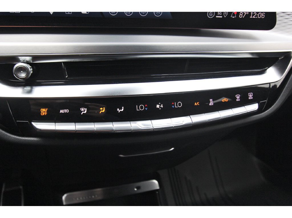 2027 Cadillac LYRIQ Luxury - Photo 19