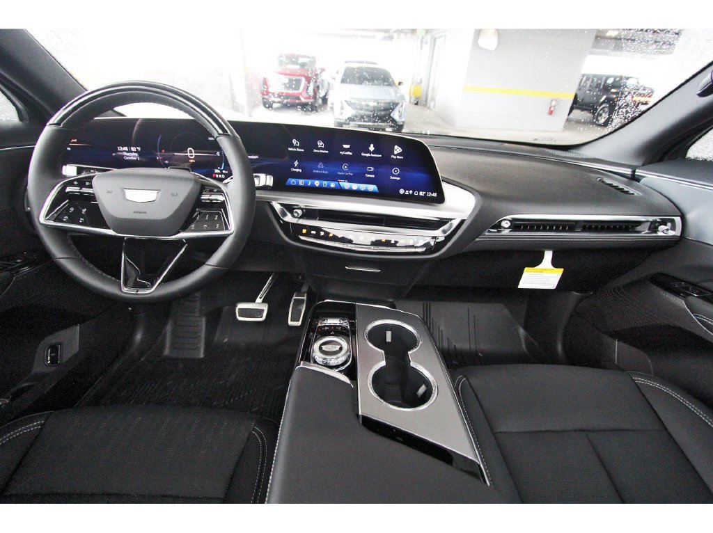 2027 Cadillac LYRIQ Luxury - Photo 9