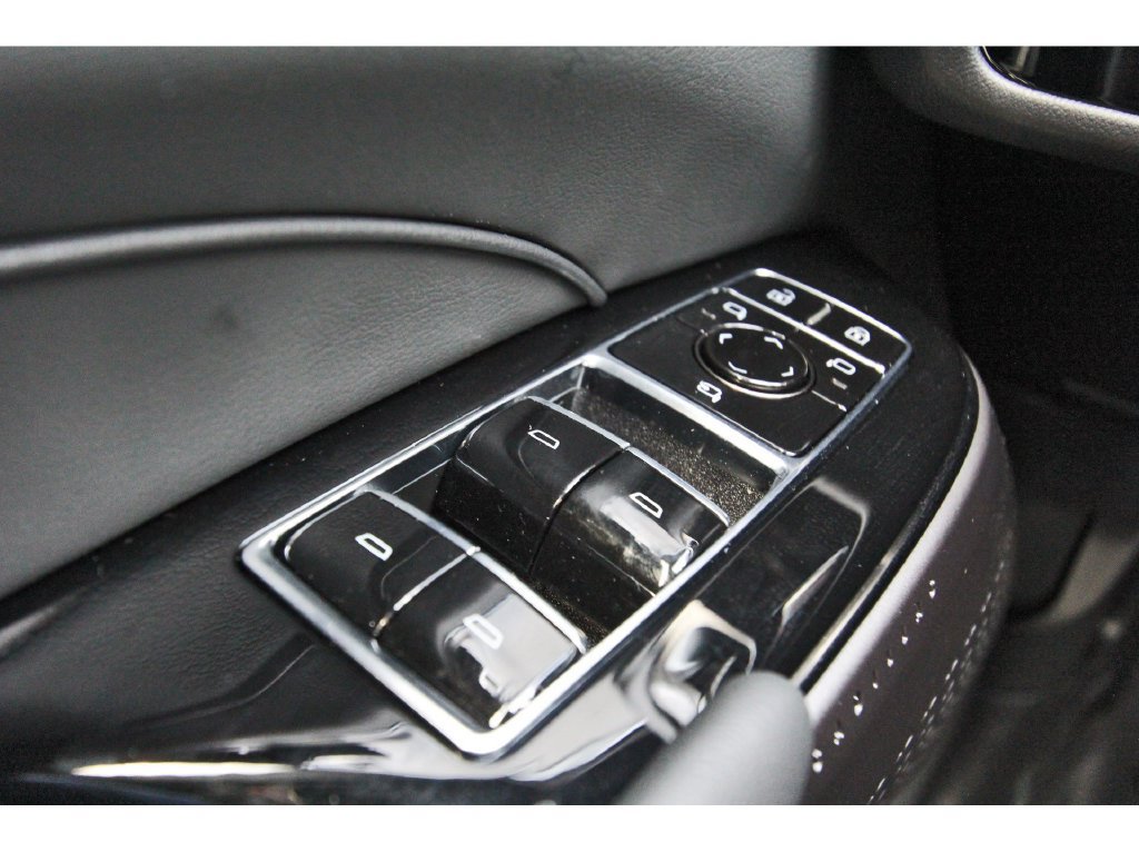 2027 Cadillac LYRIQ Luxury - Photo 15