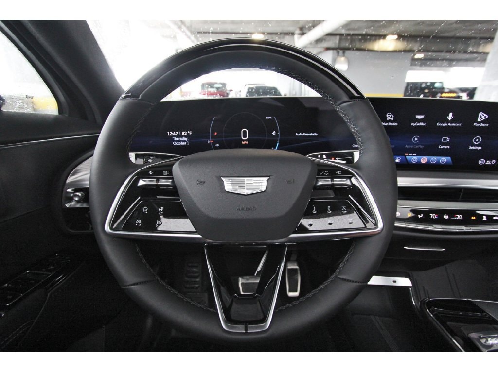 2027 Cadillac LYRIQ Luxury - Photo 13