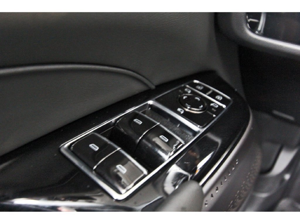 2027 Cadillac LYRIQ Luxury - Photo 15
