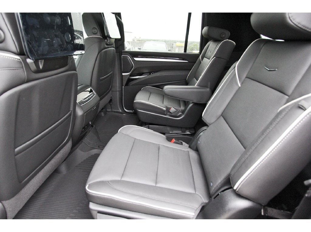 2026 Cadillac Escalade ESV Luxury - Photo 7