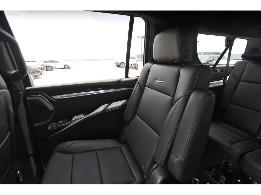 2026 Cadillac Escalade ESV Base - Photo 10