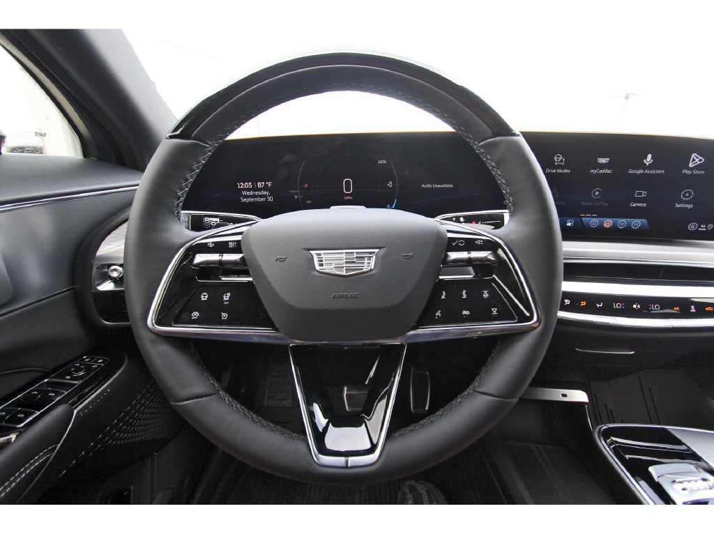 2027 Cadillac LYRIQ Luxury - Photo 13