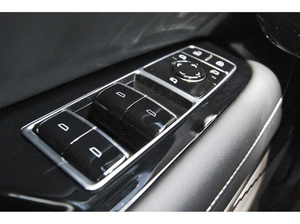 2027 Cadillac OPTIQ Luxury - Photo 15