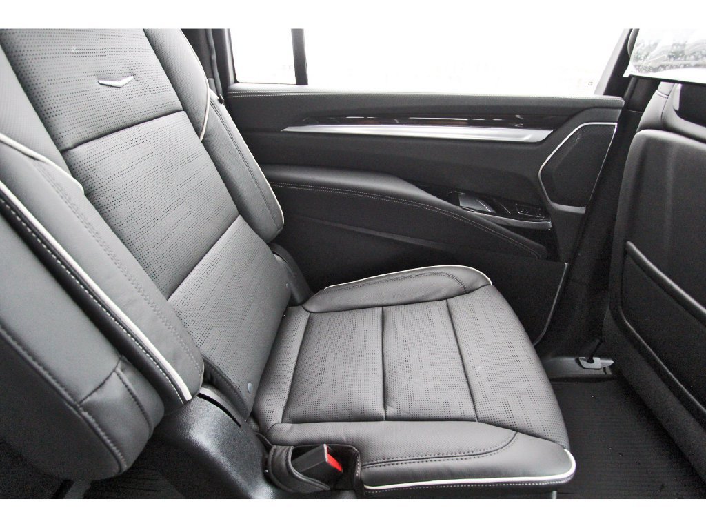 2026 Cadillac Escalade ESV Luxury - Photo 11