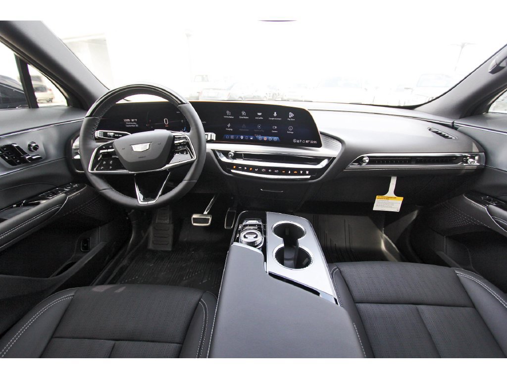 2027 Cadillac LYRIQ Luxury - Photo 9