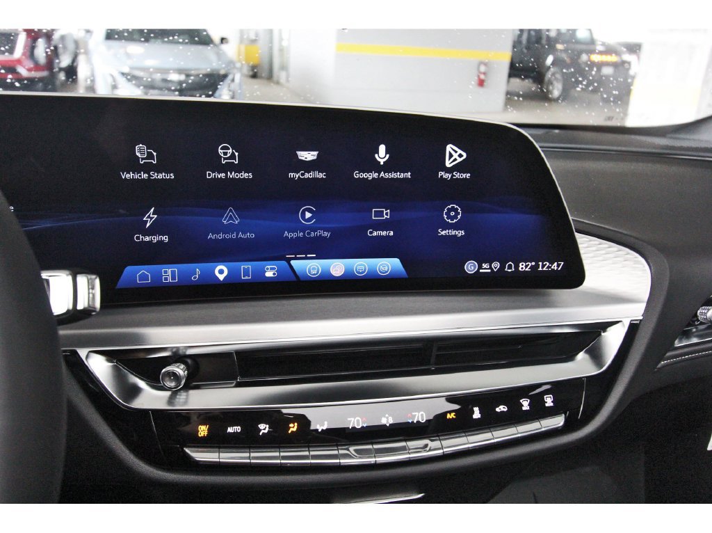 2027 Cadillac LYRIQ Luxury - Photo 16