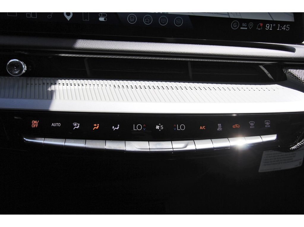 2027 Cadillac OPTIQ Luxury - Photo 19