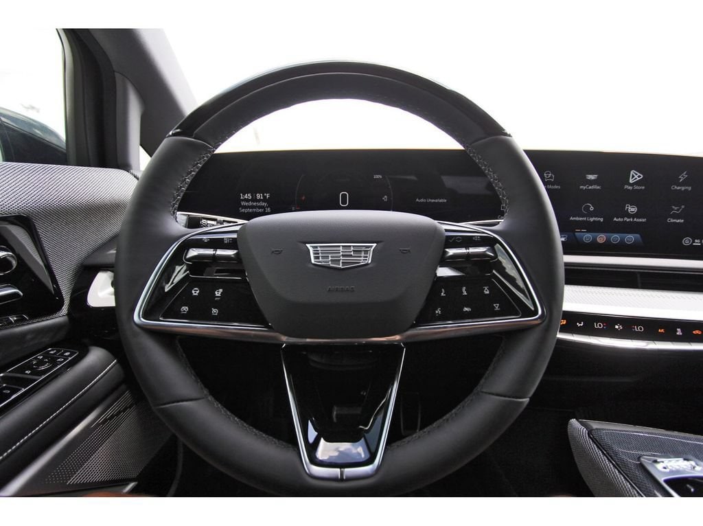2027 Cadillac OPTIQ Luxury - Photo 13