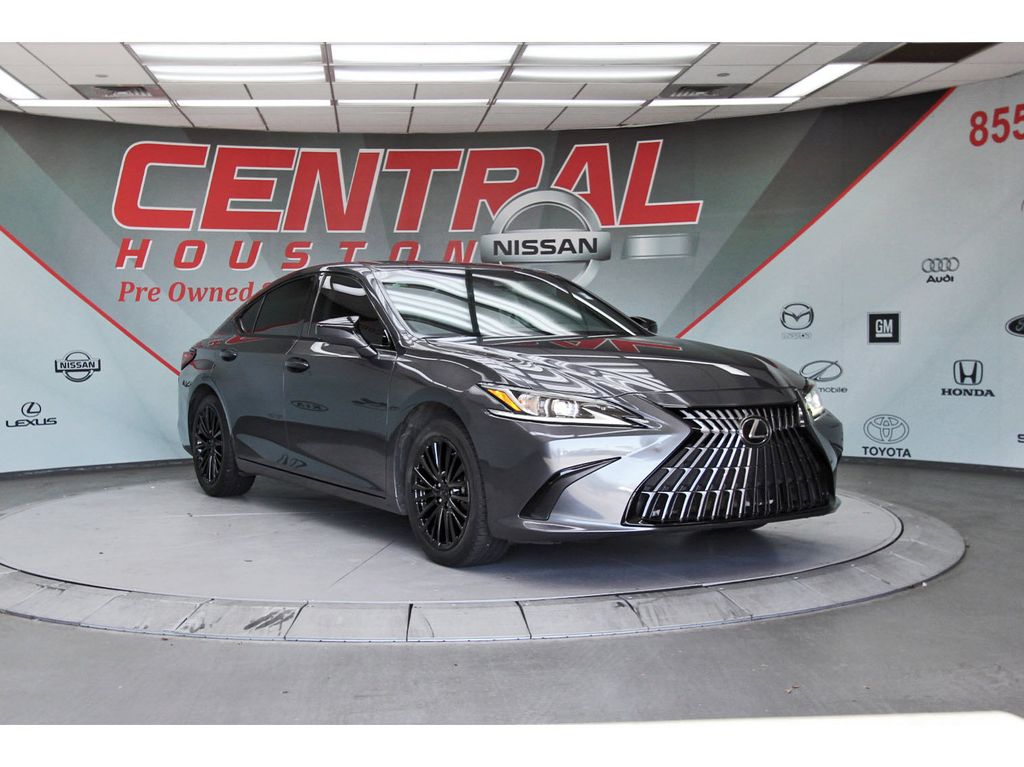 2022 Lexus ES