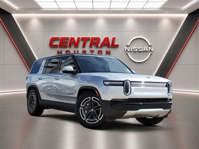 2026 Rivian R1S Base