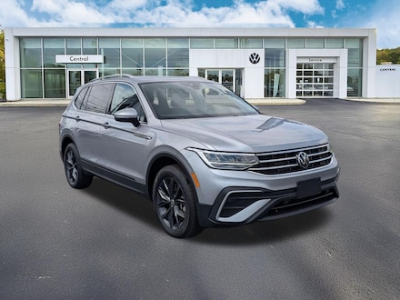 2023 Volkswagen Tiguan 2.0T SE SUV W695