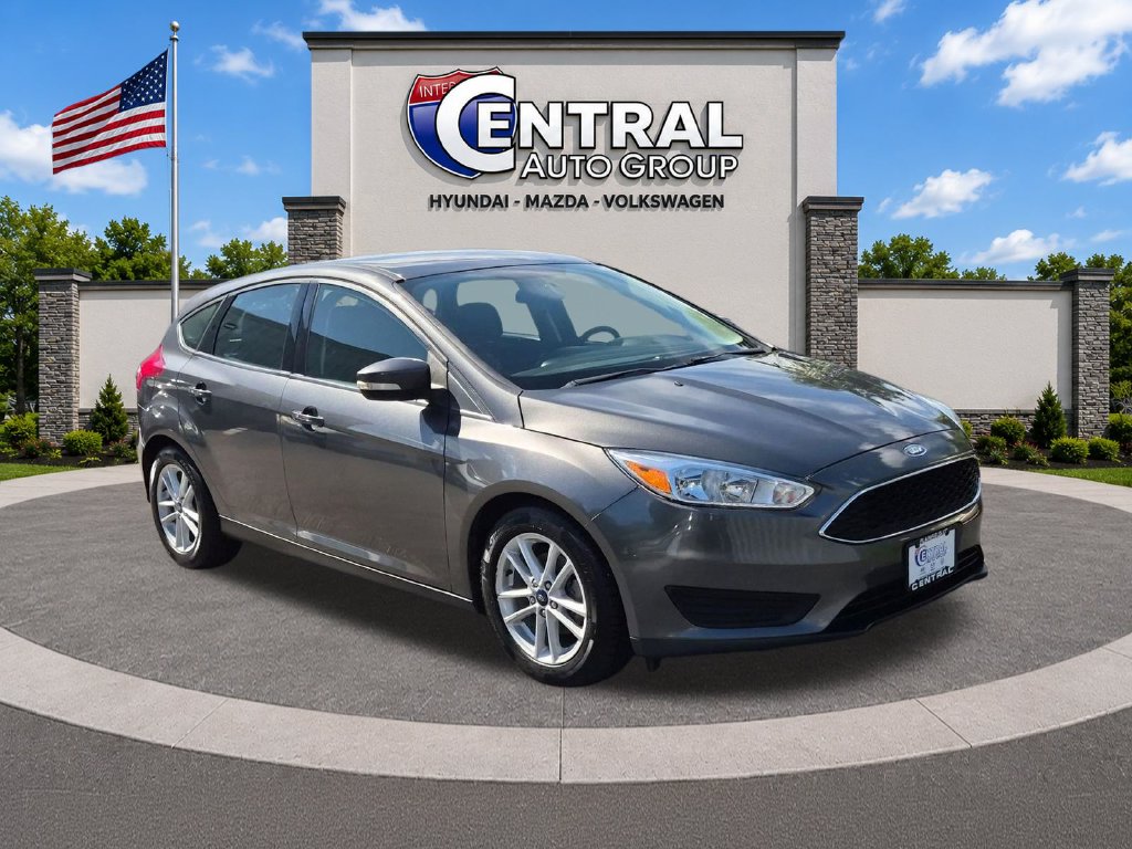 2018 Ford Focus SE FWD photo