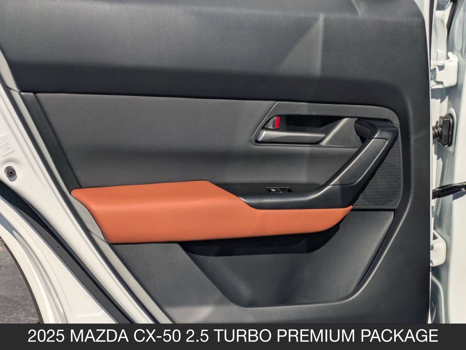 2025 Mazda CX-50 Premium - Photo 33