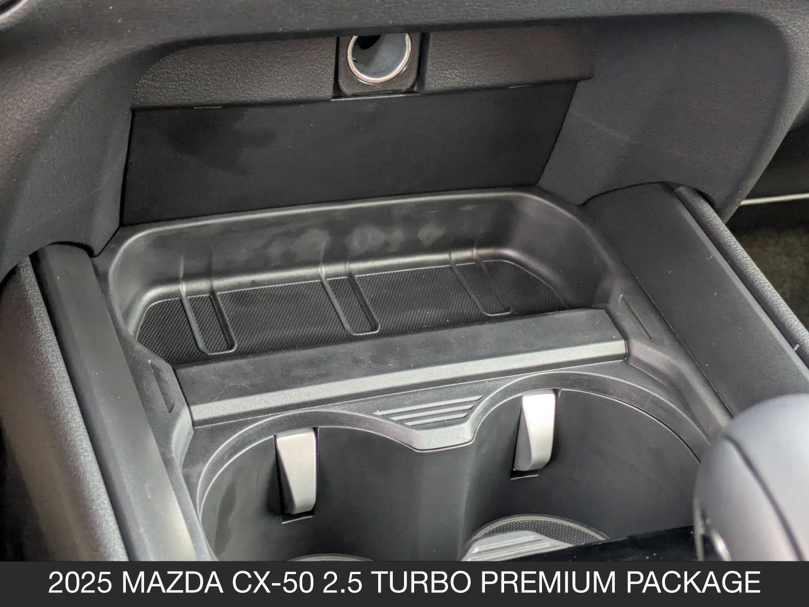 2025 Mazda CX-50 Premium - Photo 28