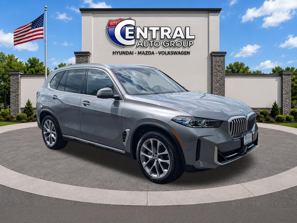 2025 BMW X5 40i