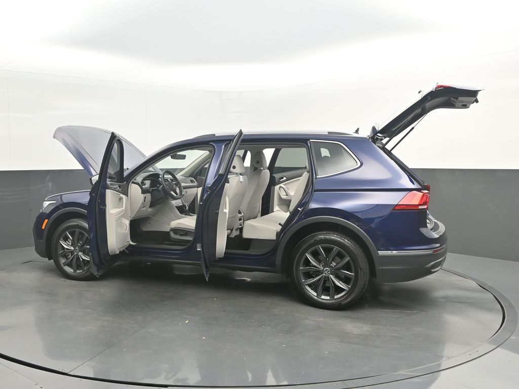 2023 Volkswagen Tiguan SE - Photo 51