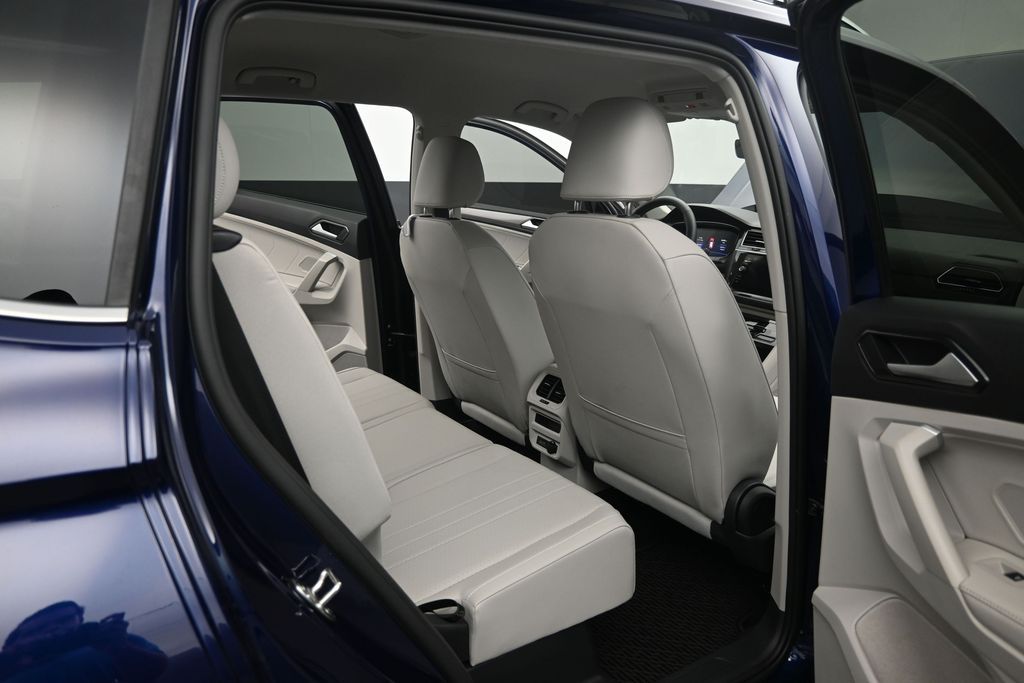 2023 Volkswagen Tiguan SE - Photo 30