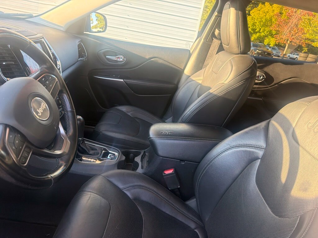 Used 2019 Jeep Cherokee Limited SUV