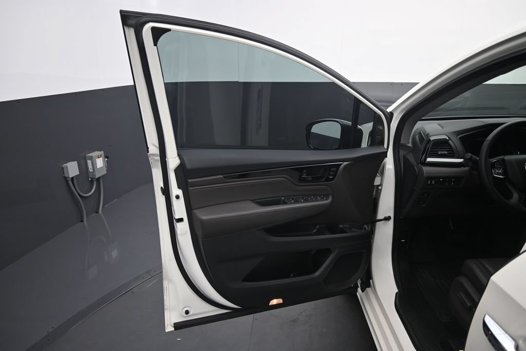Used 2018 Honda Odyssey Elite Minivan/Van