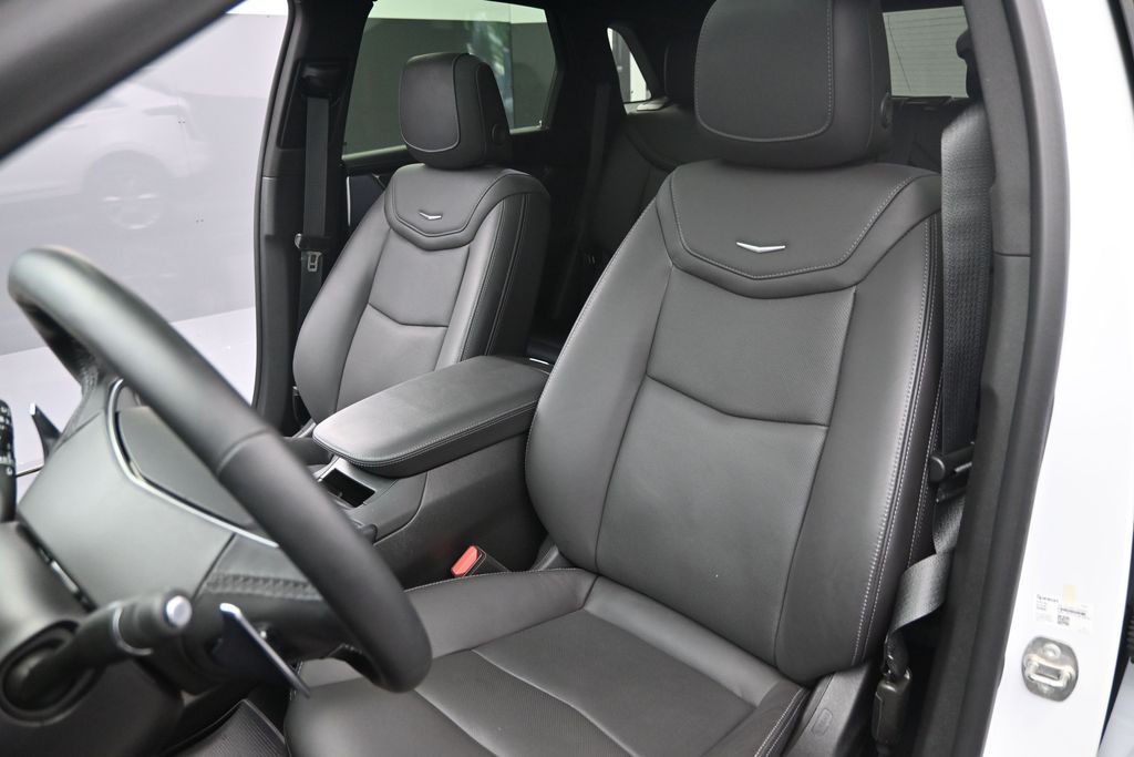 2025 Cadillac XT5 Sport - Photo 11