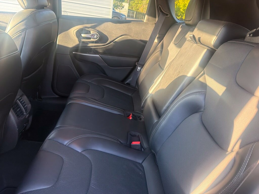 Used 2019 Jeep Cherokee Limited SUV