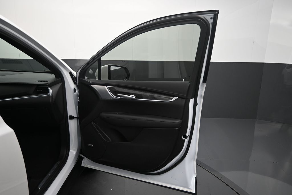 2025 Cadillac XT5 Sport - Photo 18