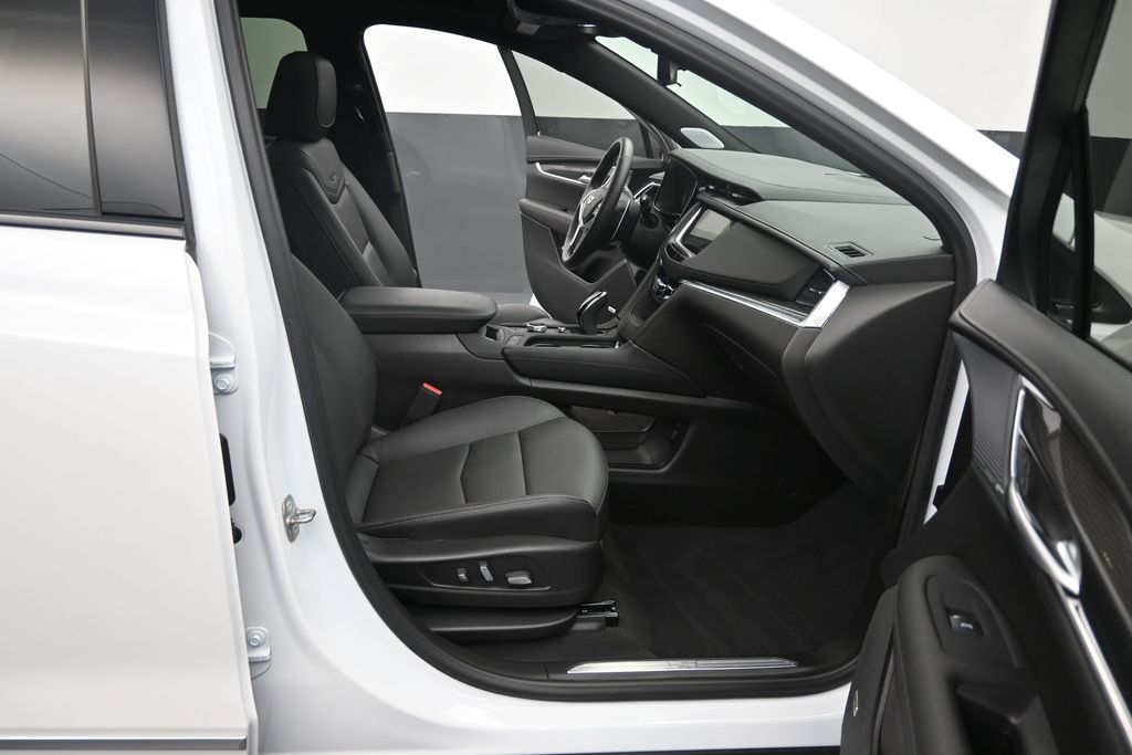 2025 Cadillac XT5 Sport - Photo 19