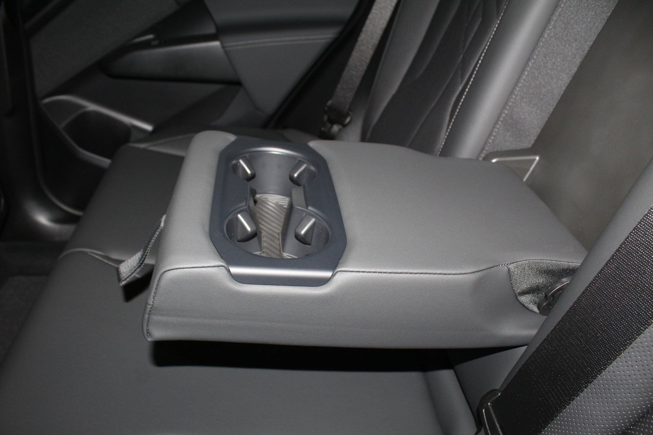 2026 BMW X3 30 - Photo 26