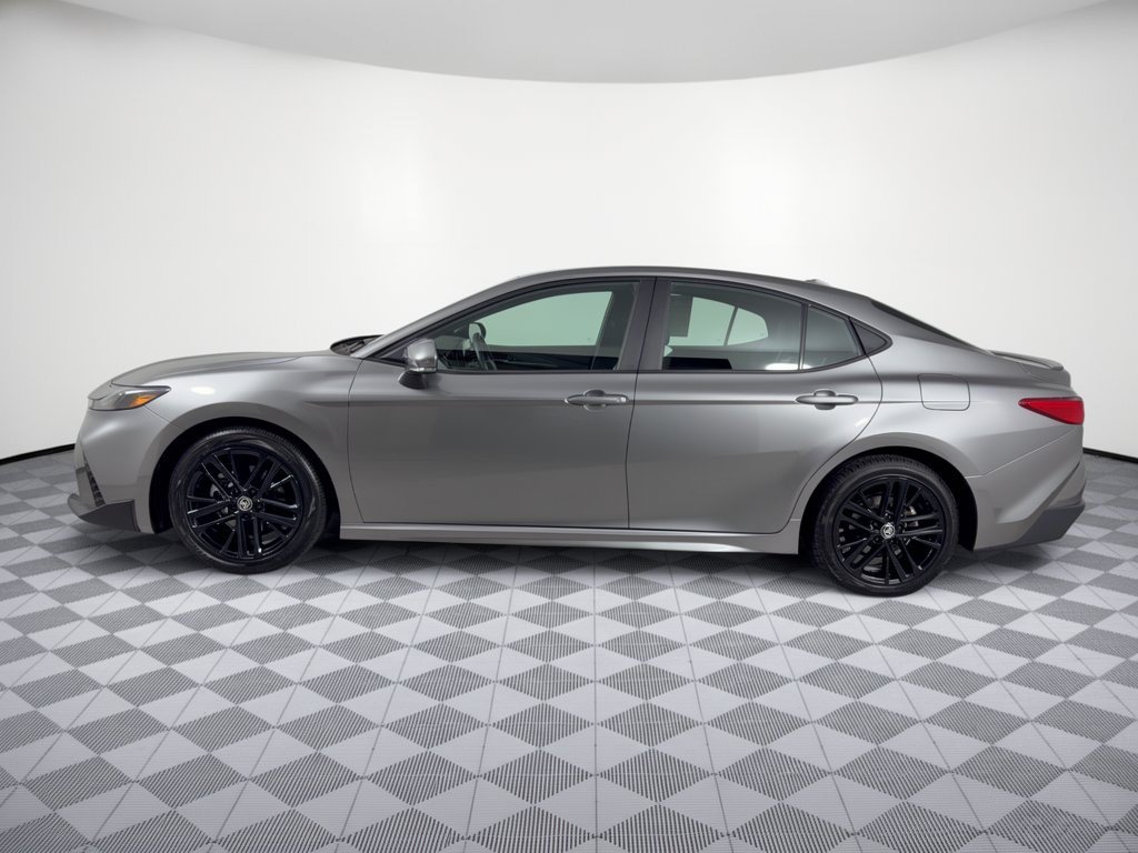 Used 2025 Toyota Camry SE Sedan