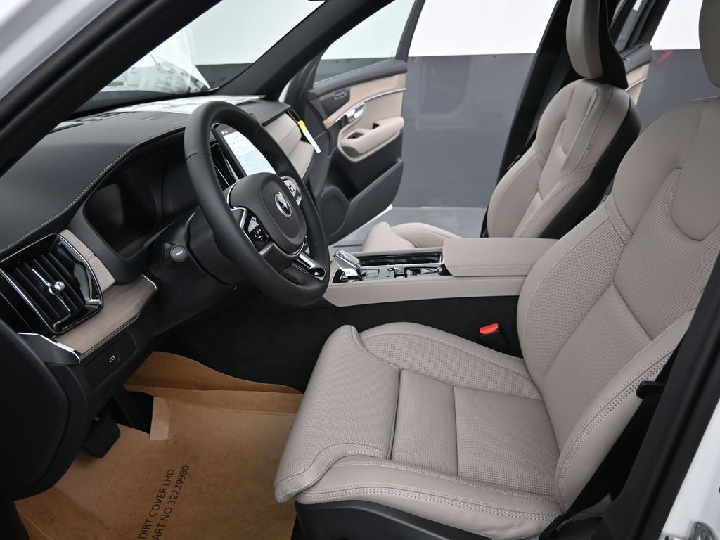 2026 Volvo XC90 Ultra - Photo 12