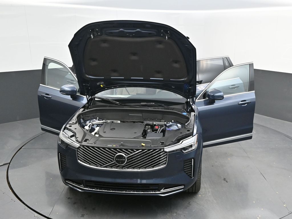 2026 Volvo XC90 Plus - Photo 58