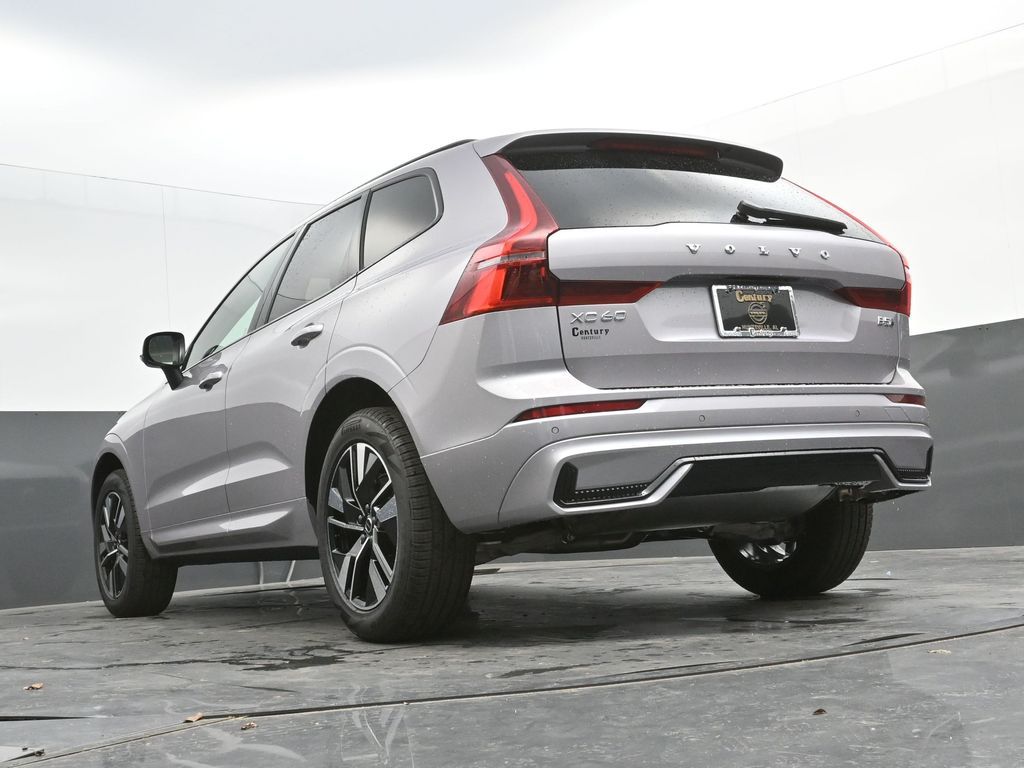 2026 Volvo XC60 Core - Photo 49