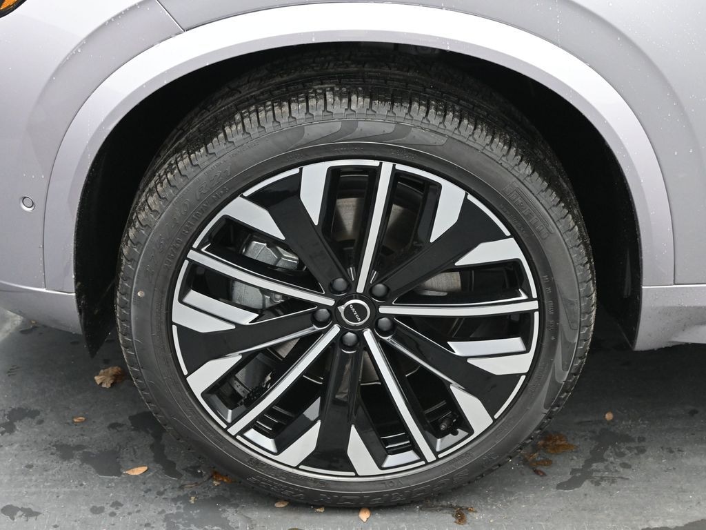 New 2026 Volvo XC90 B6 Plus 7-Seater SUV