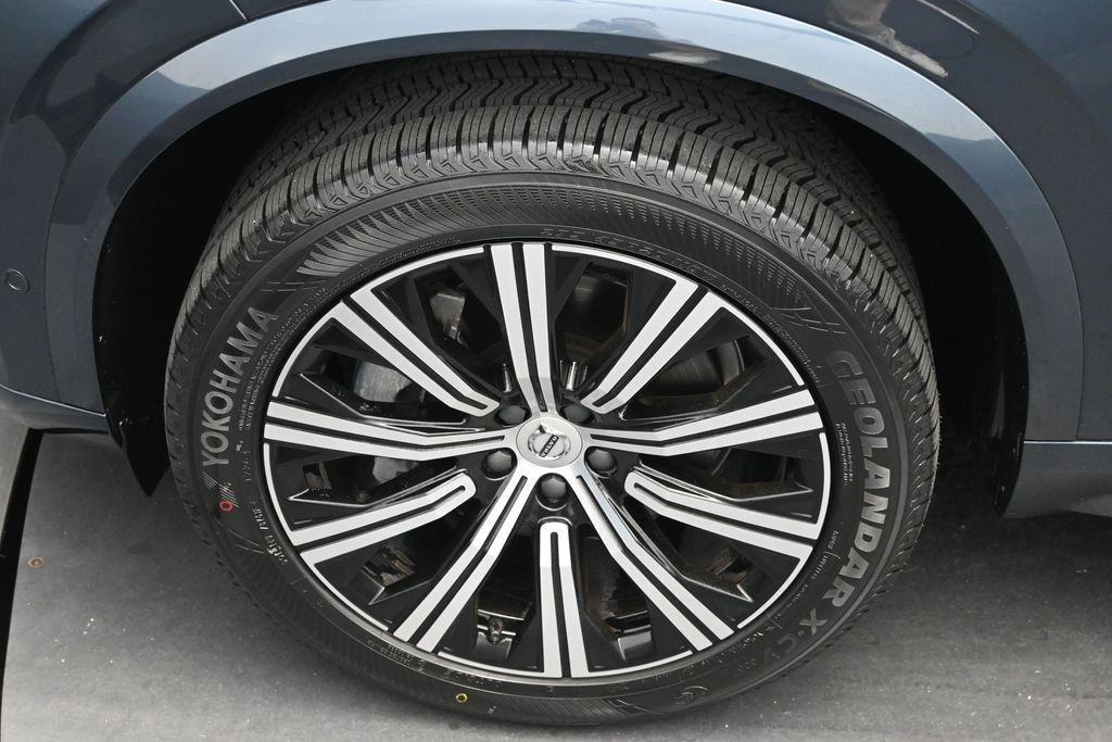 Certified 2025 Volvo XC90 B5 Plus SUV