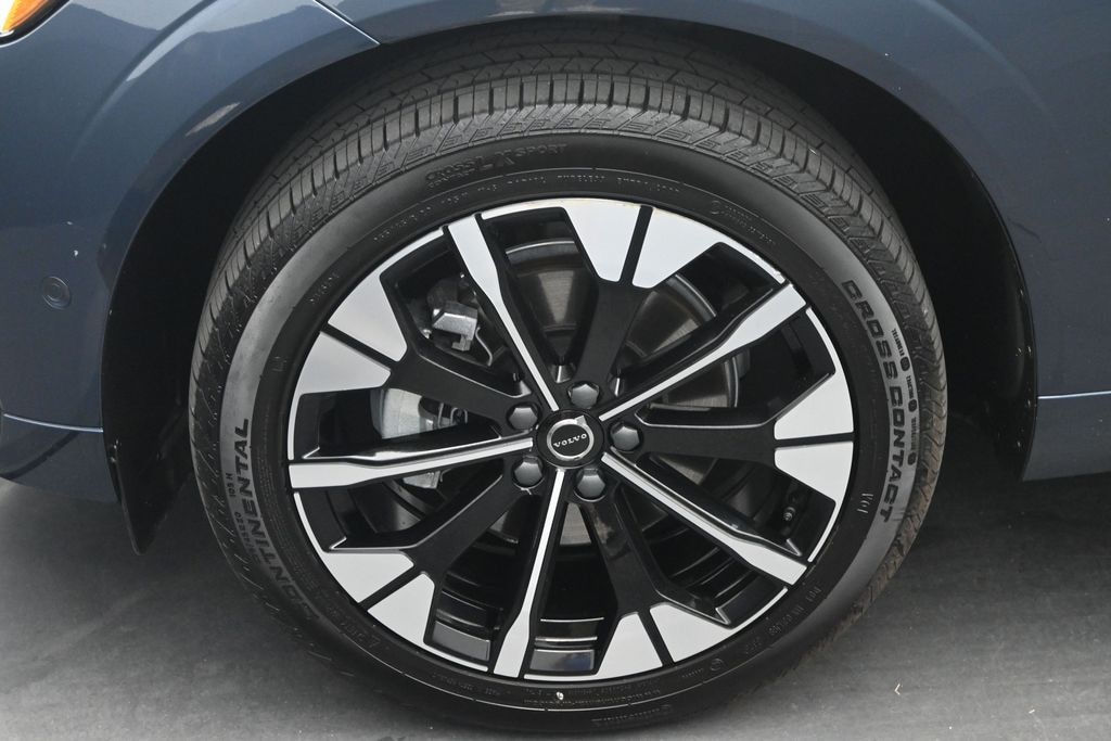 Used 2026 Volvo XC60 B5 Plus SUV