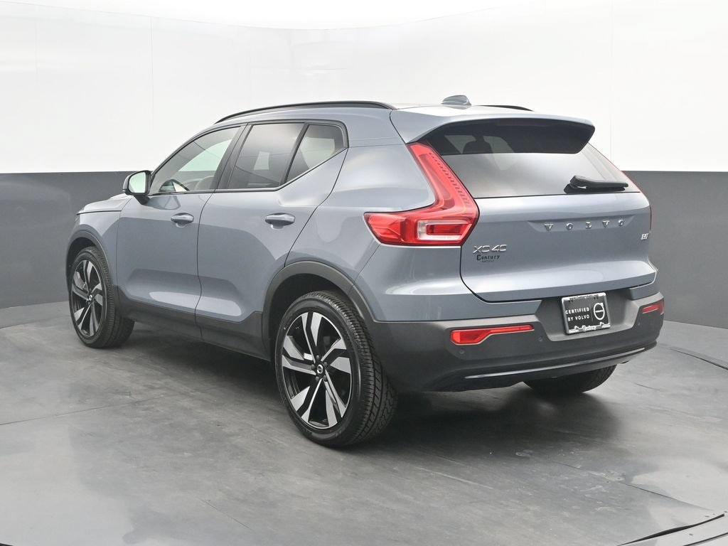Certified 2023 Volvo XC40 B5 Plus Dark Theme SUV