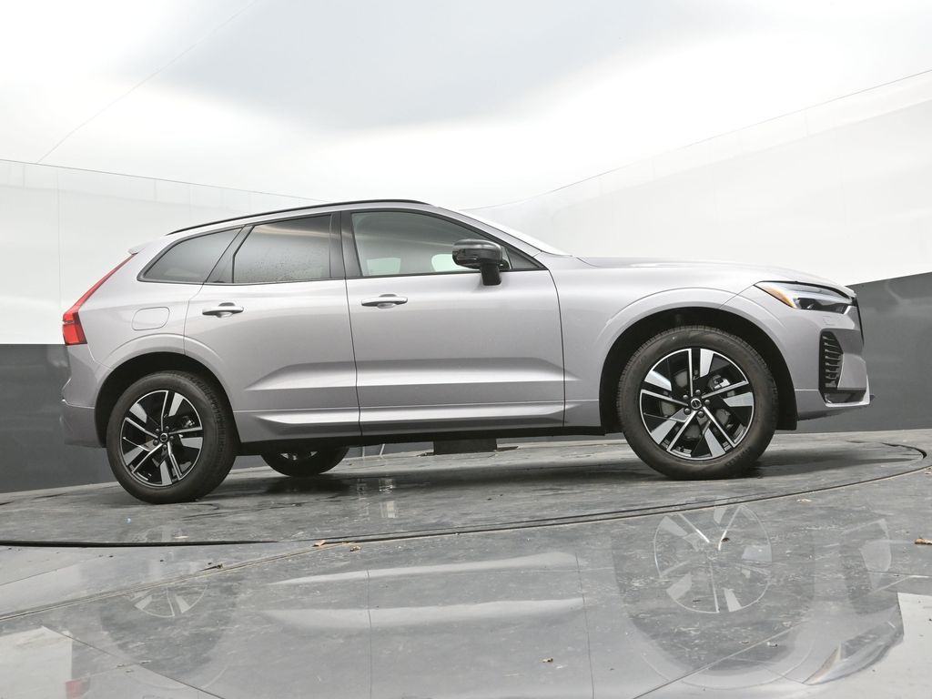 2026 Volvo XC60 Core - Photo 52