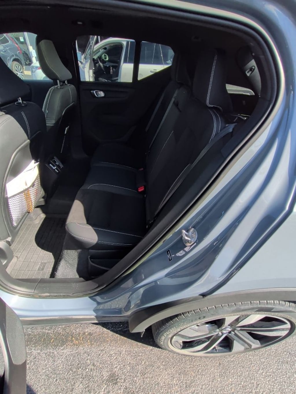 Used 2023 Volvo XC40 B5 Plus Dark Theme SUV