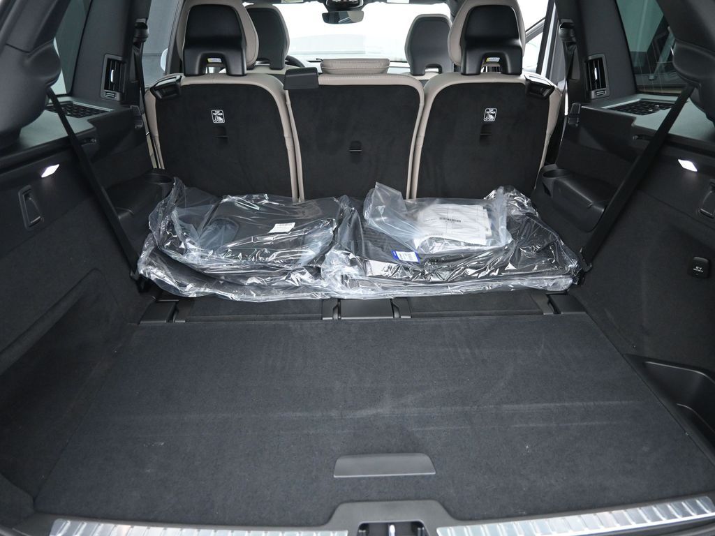 2026 Volvo XC90 Ultra - Photo 29
