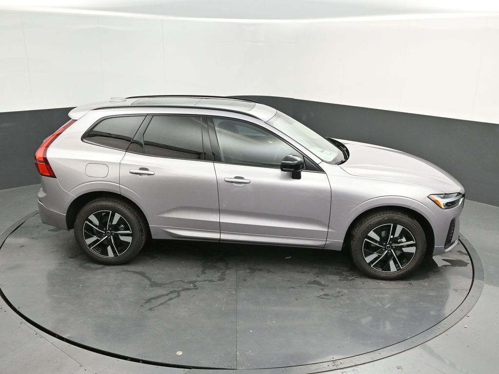2026 Volvo XC60 Core - Photo 44