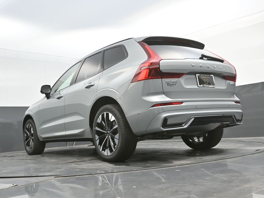 2026 Volvo XC60 Plus - Photo 47