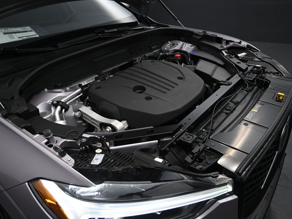2026 Volvo XC60 Core - Photo 38