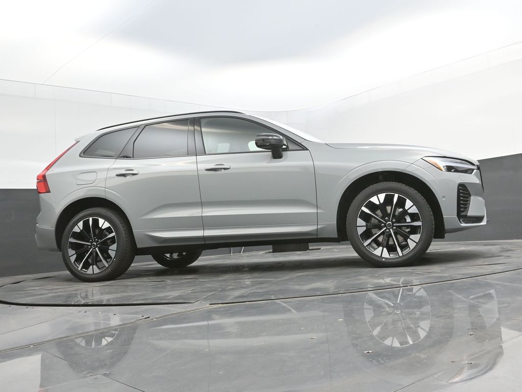 2026 Volvo XC60 Plus - Photo 50